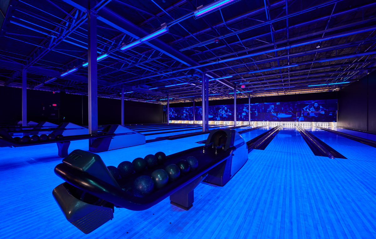 Picture of bowling alleys at Uptown Alley in Winnipeg.